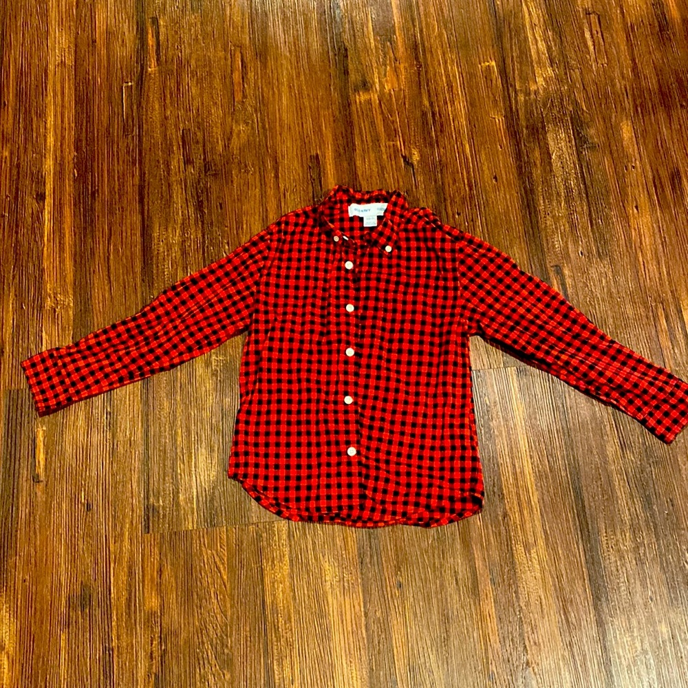Old Navy Like New Boys S(6/7) red/black plaid shirt